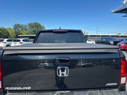Used 2021 Honda Ridgeline Black Edition image 25