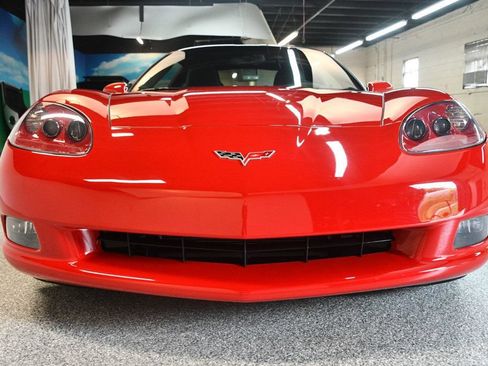 Used 2008 Chevrolet Corvette Coupe w/ Preferred Equipment Group RWD image 12