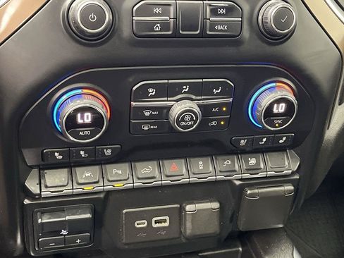 Certified 2021 Chevrolet Silverado 1500 High Country AWD/4WD image 24