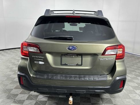 Used 2018 Subaru Outback 2.5i Limited image 11