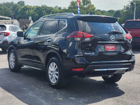 Used 2018 Nissan Rogue SV w/ Premium Package image 5