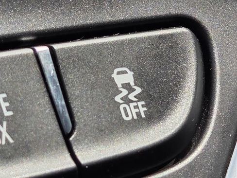 Used 2021 Chevrolet Blazer LT FWD image 15