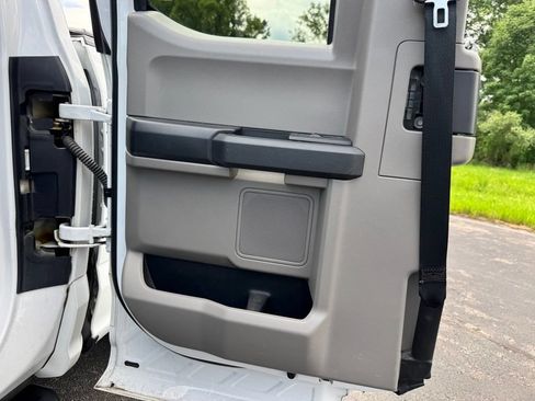 Used 2019 Ford F150 XL w/ Equipment Group 101A Mid RWD image 14
