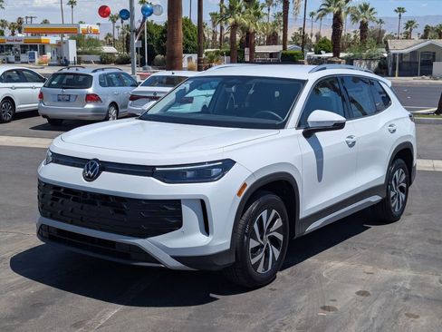 New 2025 Volkswagen Tiguan S image 8