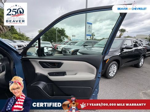 Used 2025 Subaru Forester AWD/4WD image 28