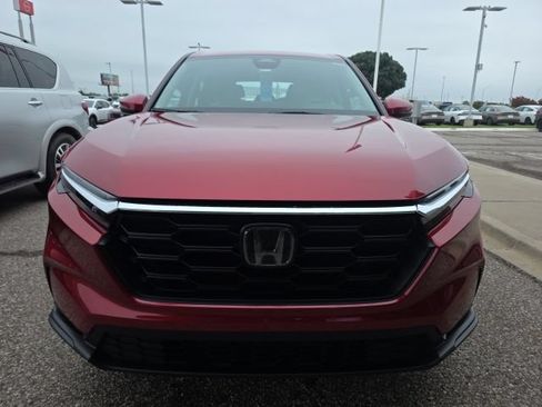 Used 2023 Honda CR-V LX image 2
