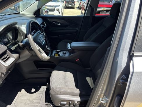 Used 2023 GMC Terrain SLE w/ Driver Convenience Package AWD/4WD image 15