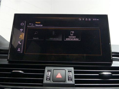 Used 2021 Audi Q5 e Premium Plus w/ Premium Plus Package AWD/4WD image 40