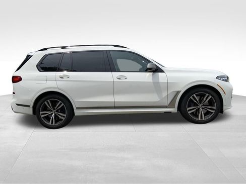Used 2020 BMW X7 M50i image 4