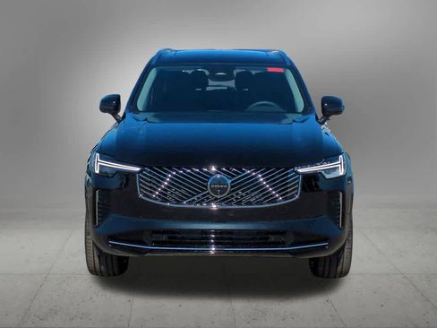 New 2026 Volvo XC90 B6 Plus w/ Protection Package Premier image 9