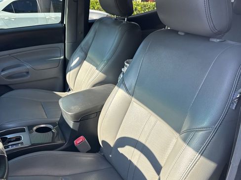 Used 2013 Toyota Tacoma PreRunner w/ SR5 Pkg RWD image 8