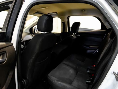 Used 2017 Ford Focus SE image 34