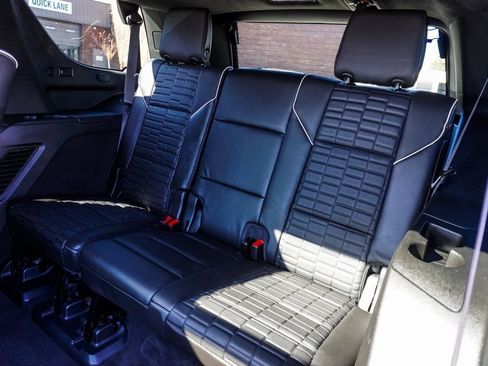 Used 2023 Cadillac Escalade V image 10