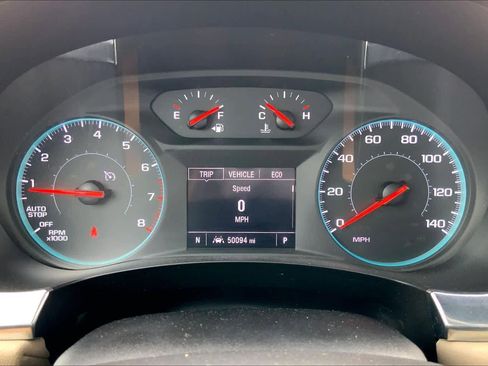 Used 2023 Chevrolet Traverse LS FWD image 26
