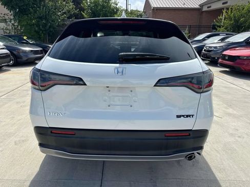 Certified 2025 Honda HR-V Sport image 6
