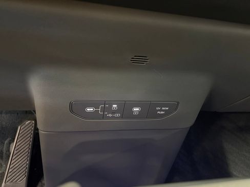 Certified 2024 Kia EV9 Land AWD/4WD image 12