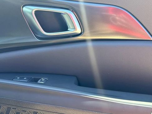 New 2026 Kia Carnival SX Prestige FWD image 17