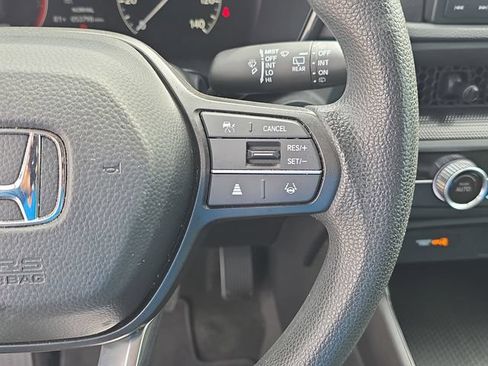 Used 2025 Honda CR-V LX image 17