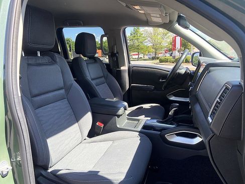 Certified 2024 Nissan Frontier SV w/ SV Convenience Package image 17