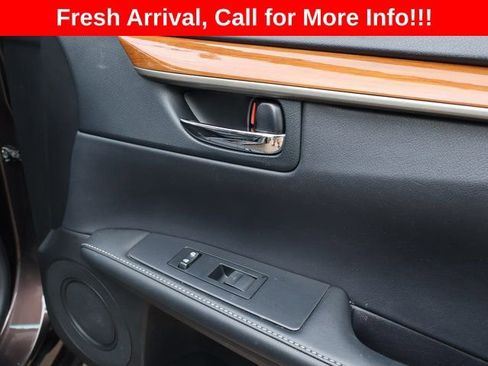 Used 2013 Lexus ES 300h w/ Luxury Pkg FWD image 9