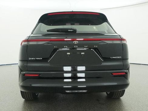 New 2026 Toyota Crown Signia AWD/4WD image 25