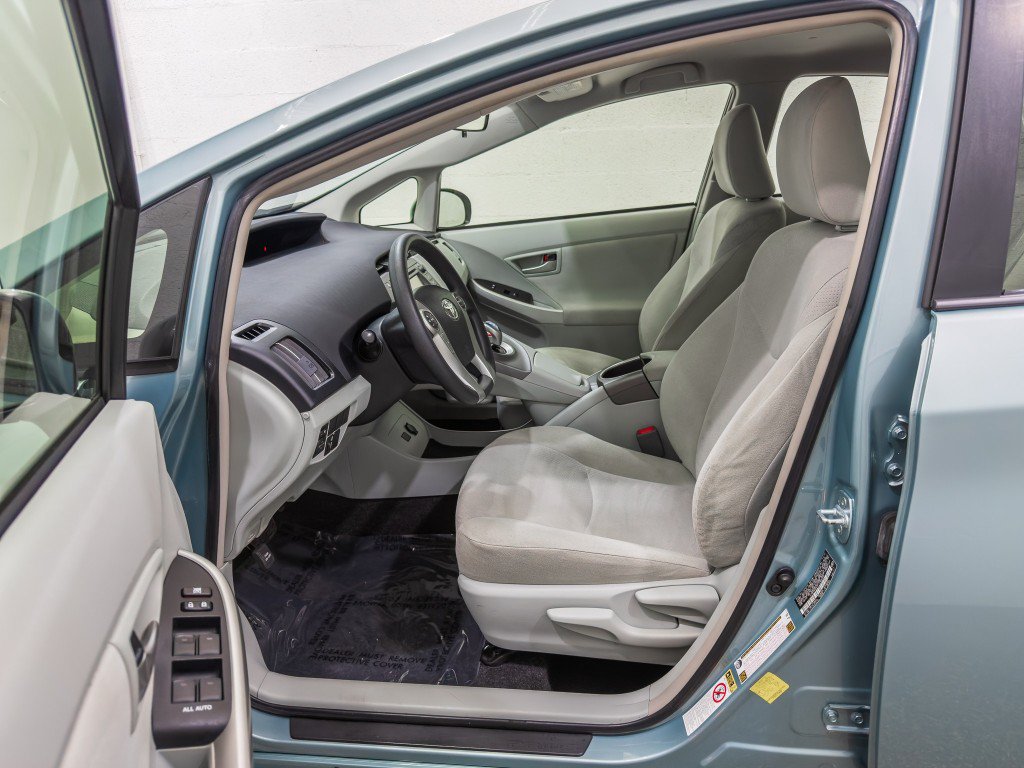 Used 2015 Toyota Prius Two FWD image 12