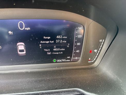 Used 2025 Honda Accord SE image 27