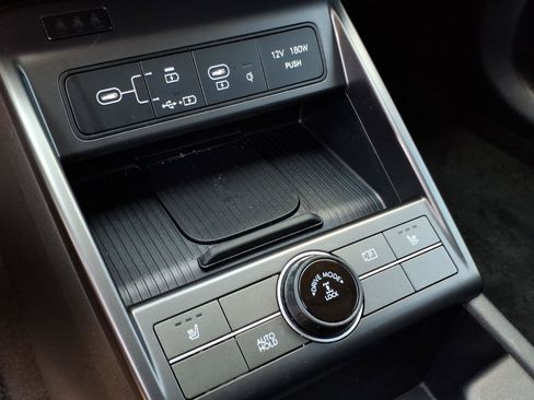 Certified 2025 Hyundai Kona SEL AWD/4WD image 21