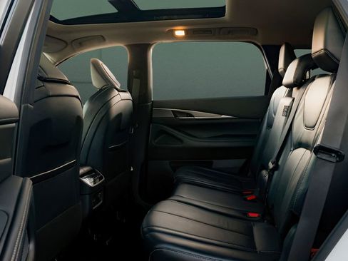 Used 2023 INFINITI QX60 Luxe AWD/4WD image 19