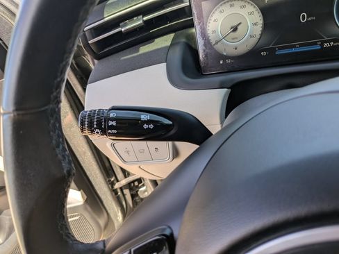 Used 2022 Hyundai Tucson SEL w/ Convenience + Premium Package FWD image 32