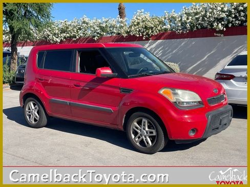 Used 2010 Kia Soul + w/ Audio Pkg image 1