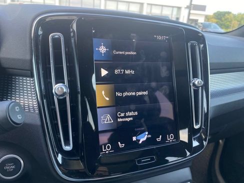 Used 2021 Volvo XC40 T5 R-Design w/ Advanced Package AWD/4WD image 21