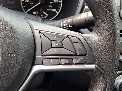 Used 2024 Nissan Altima 2.5 SV FWD image 23