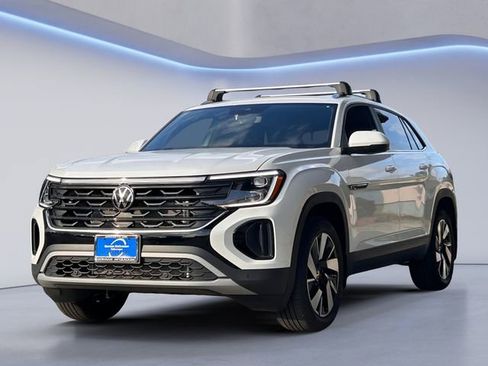 New 2026 Volkswagen Atlas Cross Sport SE image 7