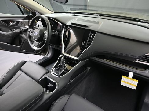 Certified 2025 Subaru Outback Limited image 12