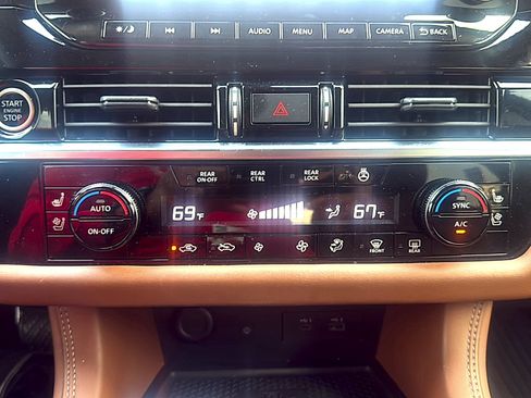 Used 2024 Nissan Pathfinder Platinum w/ Cargo Package FWD image 10