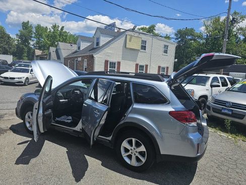 Used 2014 Subaru Outback 2.5i Premium w/ Moonroof Package image 10
