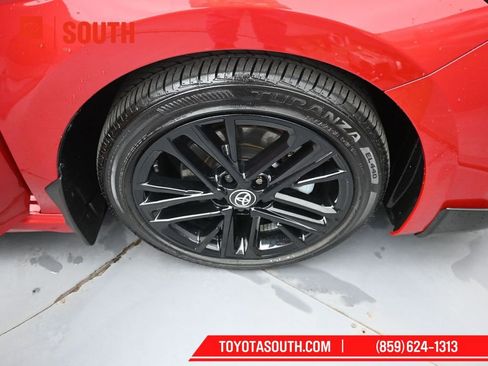 Used 2025 Toyota Camry SE image 36