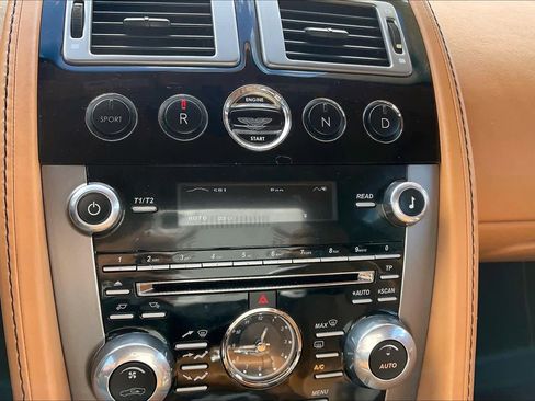 Used 2012 Aston Martin V8 Vantage Coupe image 30