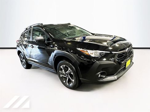 Used 2026 Subaru Crosstrek 2.5i Premium AWD/4WD image 3