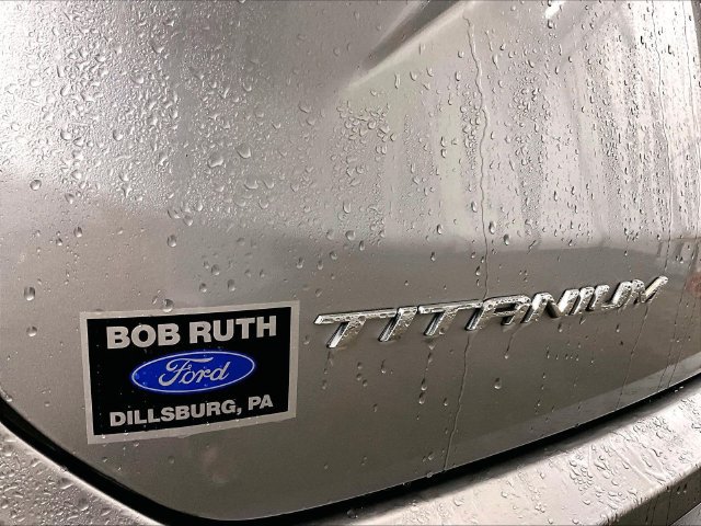 Used 2022 Ford Edge Titanium w/ Equipment Group 301A AWD/4WD image 13
