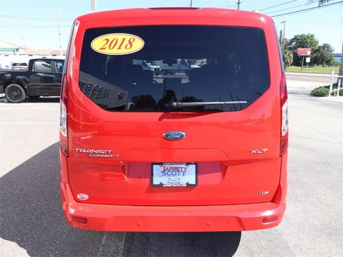 Certified 2018 Ford Transit Connect XLT image 9