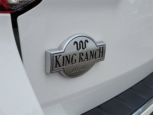 Used 2023 Ford Explorer King Ranch w/ Technology Package image 7