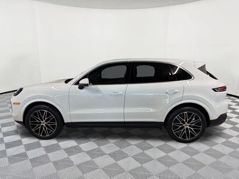 Used 2026 Porsche Cayenne AWD/4WD image 2