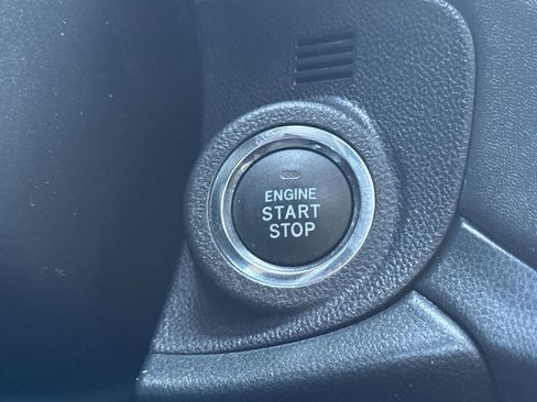 Used 2023 Subaru Outback Limited image 35