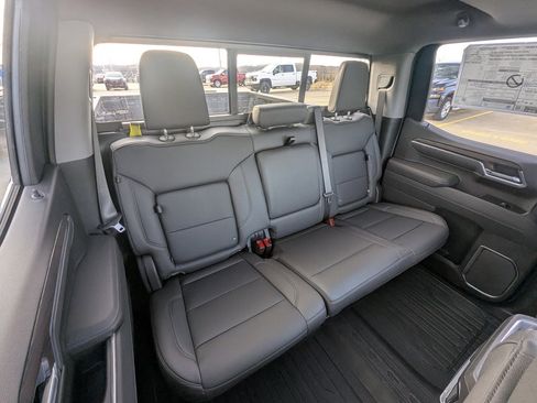 New 2026 GMC Sierra 1500 SLT w/ SLT Premium Package image 17