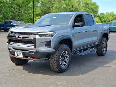 New 2026 Chevrolet Colorado ZR2 w/ Technology Package AWD/4WD image 10