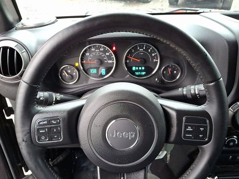 Used 2018 Jeep Wrangler Unlimited Willys Wheeler image 18