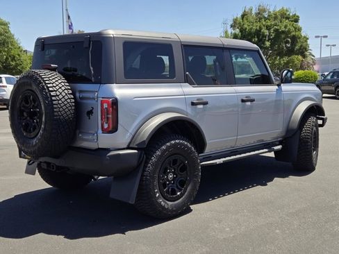 Certified 2023 Ford Bronco Wildtrak AWD/4WD image 4