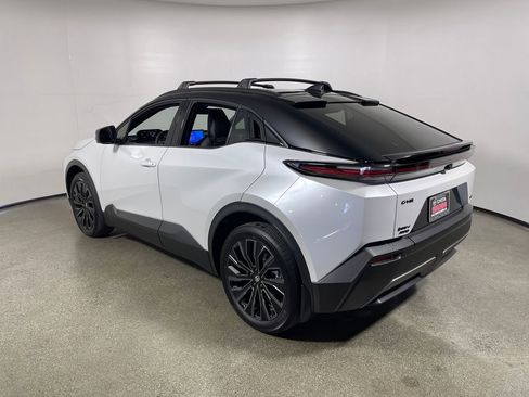 New 2026 Toyota C-HR AWD/4WD image 5